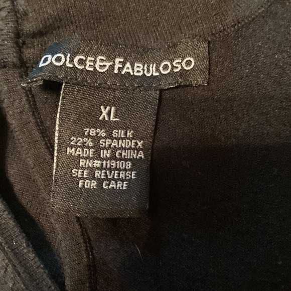 Size says X-Large but fits like a Medium Women’s Dolcegfabuloso - Picture 4 of 4